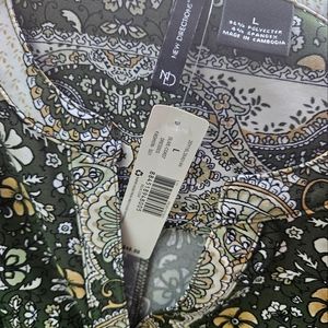 New Directions olive green floral & medallion print V neck Shift dress Brand new